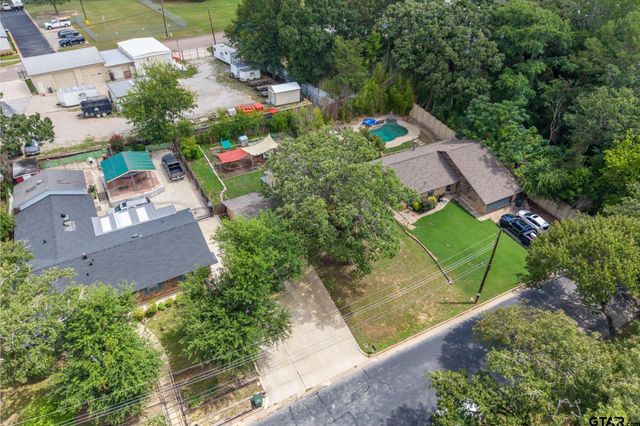 2820 Navaho Trl, Tyler, TX 75707