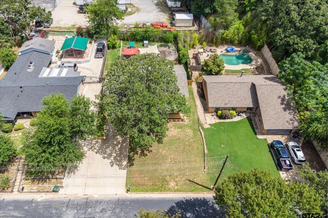 2820 Navaho Trl, Tyler, TX 75707