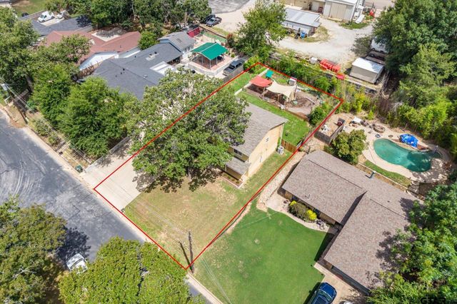 2820 Navaho Trl, Tyler, TX 75707