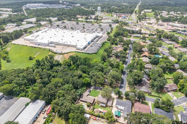 2820 Navaho Trl, Tyler, TX 75707