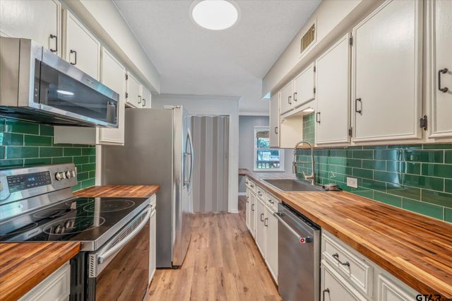 2820 Navaho Trl, Tyler, TX 75707