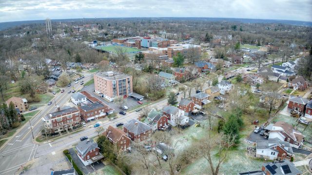 831 N Fort Thomas Avenue, Fort Thomas, KY 41075