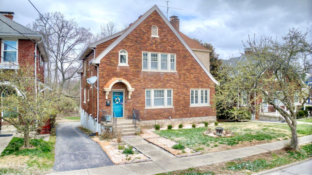 831 N Fort Thomas Avenue, Fort Thomas, KY 41075