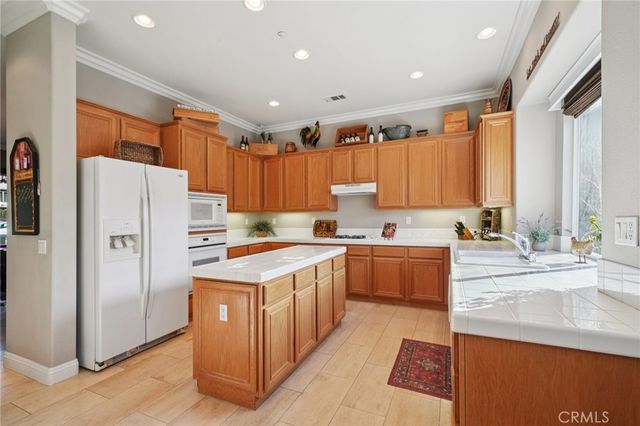 3004 Dapplegray, Norco, CA 92860