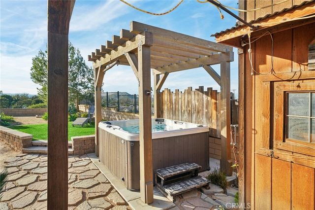 3004 Dapplegray, Norco, CA 92860