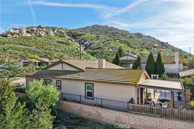 3004 Dapplegray, Norco, CA 92860