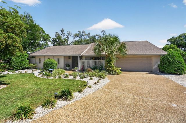 3935 COUNTRY VIEW LANE, Sarasota, FL 34233