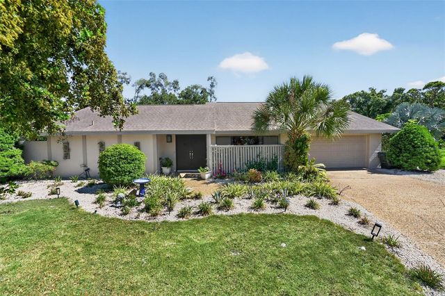 3935 COUNTRY VIEW LANE, Sarasota, FL 34233
