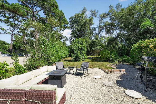 3935 COUNTRY VIEW LANE, Sarasota, FL 34233
