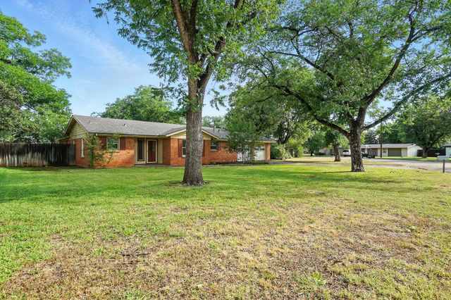 1618 Wychwood Drive, Abilene, TX 79605
