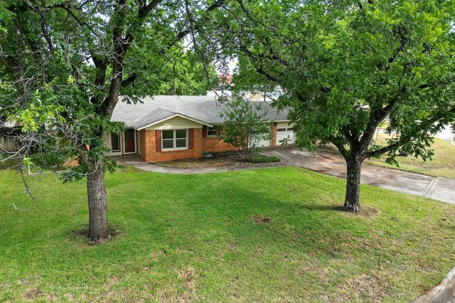 1618 Wychwood Drive, Abilene, TX 79605