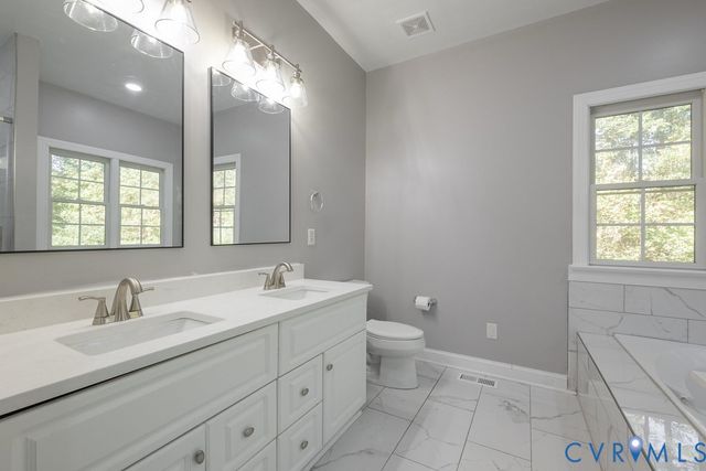 15438 W Patrick Henry Rd, Montpelier, VA 23192