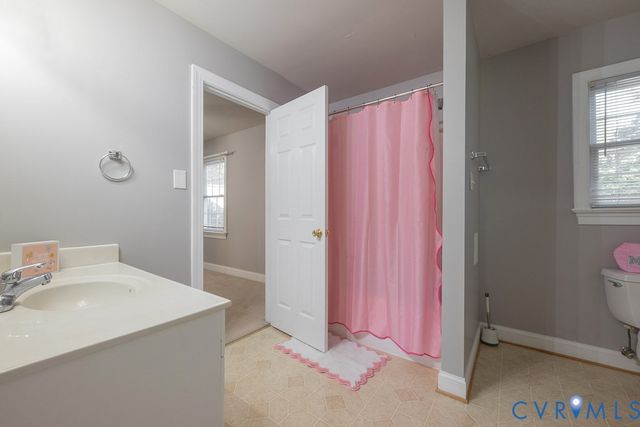 15438 W Patrick Henry Rd, Montpelier, VA 23192