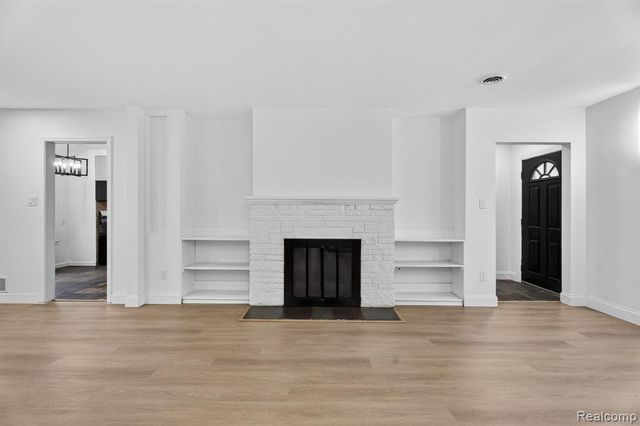 428 Girard Avenue, Royal Oak, MI 48073