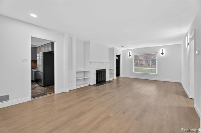 428 Girard Avenue, Royal Oak, MI 48073