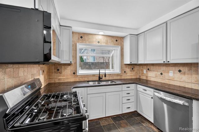 428 Girard Avenue, Royal Oak, MI 48073