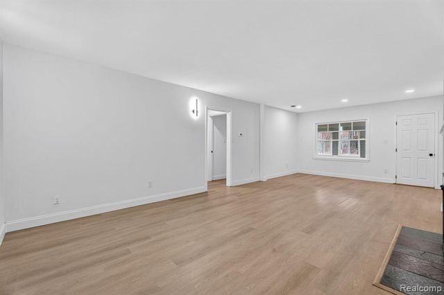 428 Girard Avenue, Royal Oak, MI 48073