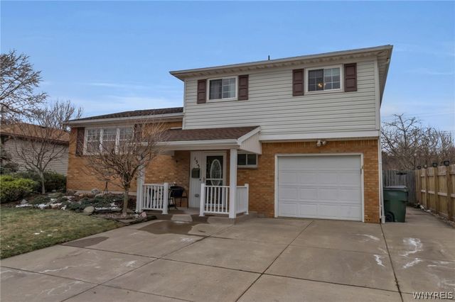 153 Marrano Drive, Lancaster, NY 14043