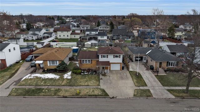 153 Marrano Drive, Lancaster, NY 14043