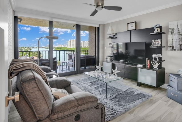 899 Jeffery Street 7140, Boca Raton, FL 33487