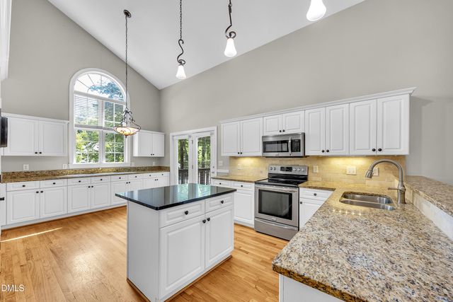 104 Pebble Beach Court, Mebane, NC 27302