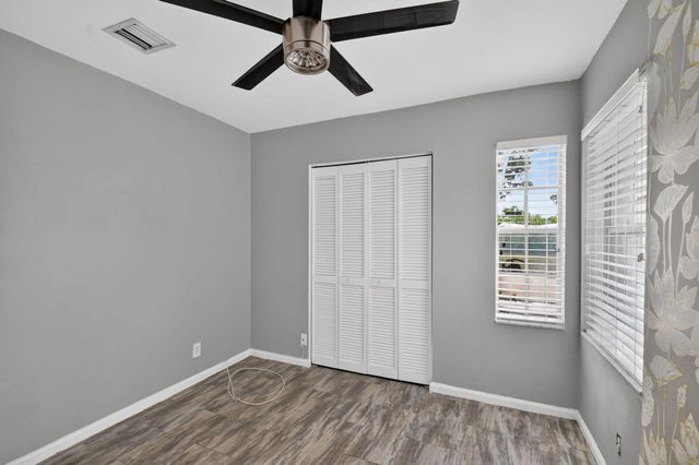 208 Caribe Court, Greenacres, FL 33413