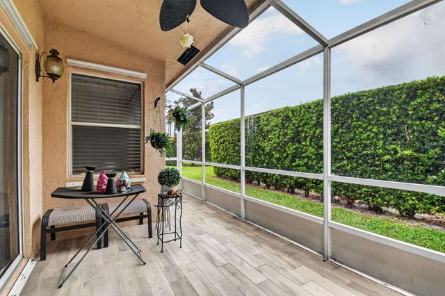 208 Caribe Court, Greenacres, FL 33413