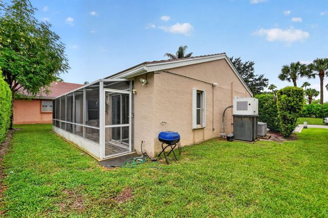 208 Caribe Court, Greenacres, FL 33413
