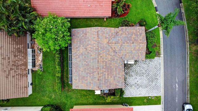 208 Caribe Court, Greenacres, FL 33413