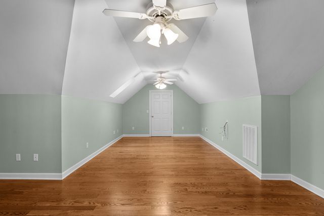 1050 Candlewick Court, Signal Mountain, TN 37377