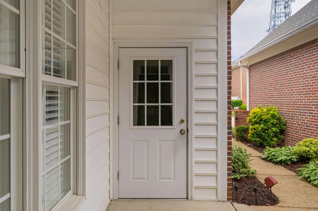 1050 Candlewick Court, Signal Mountain, TN 37377