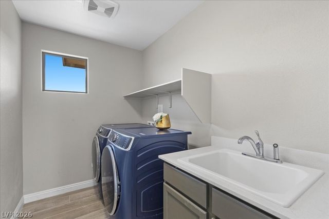 12454 Point Sierra Street, Las Vegas, NV 89138