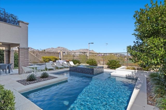 12454 Point Sierra Street, Las Vegas, NV 89138