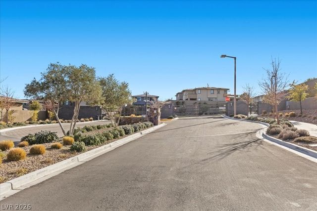 12454 Point Sierra Street, Las Vegas, NV 89138