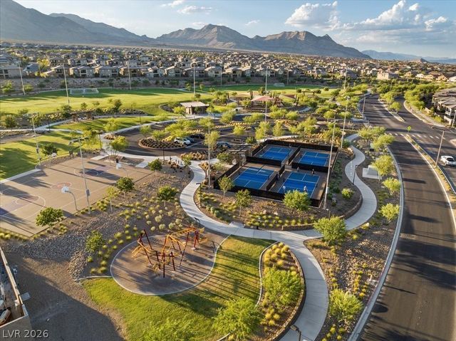 12454 Point Sierra Street, Las Vegas, NV 89138