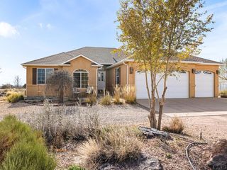 982 W Caliente Dr, Pueblo West, CO 81007