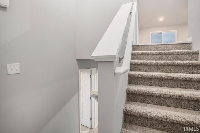 51683 Denison Drive, South Bend, IN 46628