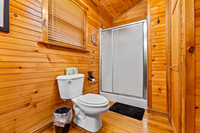 216 Hatton Holler, Campton, KY 41301