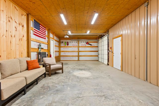 216 Hatton Holler, Campton, KY 41301