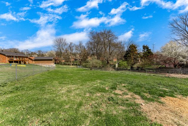 164 Hillside Dr, Hendersonville, TN 37075