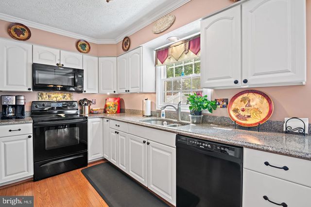 10 BISCAY CT, Baltimore, MD 21234