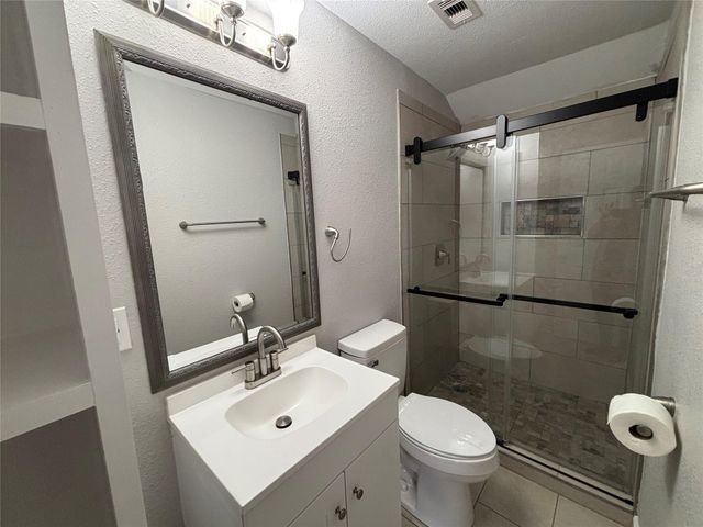 1401 Austin Street, Texas City, TX 77568