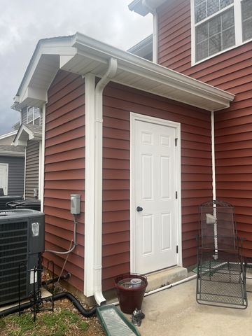 263 Alexander Blvd, Clarksville, TN 37040