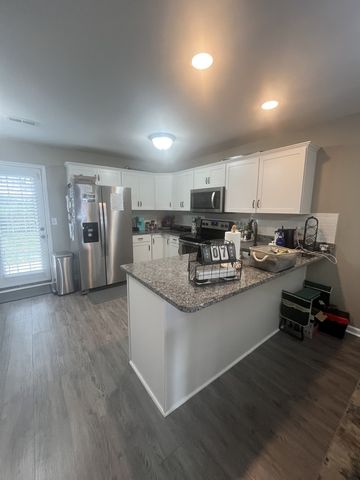 263 Alexander Blvd, Clarksville, TN 37040