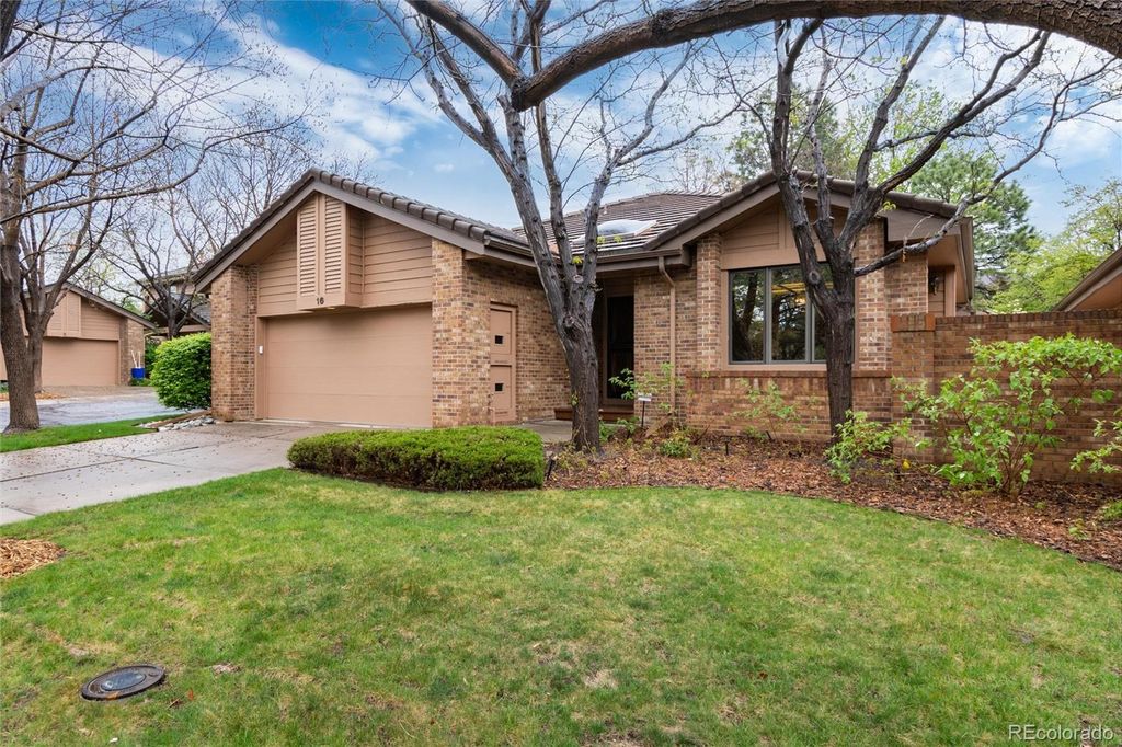 7500 E Dartmouth Avenue 16, Denver, CO 80231