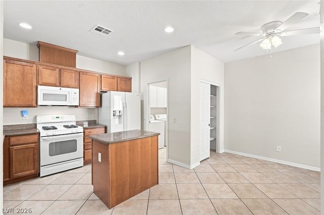 8852 Regatta Bay Place, Las Vegas, NV 89131