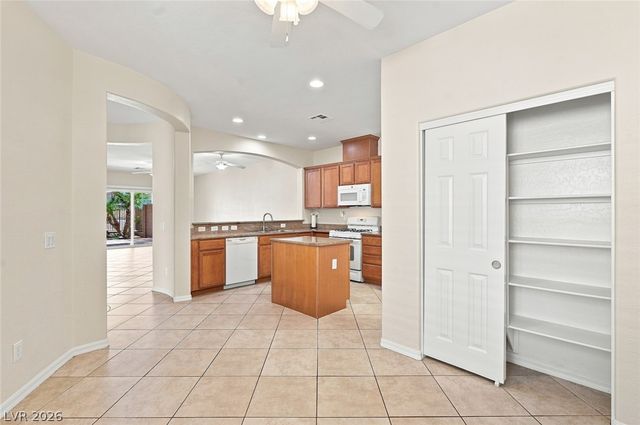 8852 Regatta Bay Place, Las Vegas, NV 89131