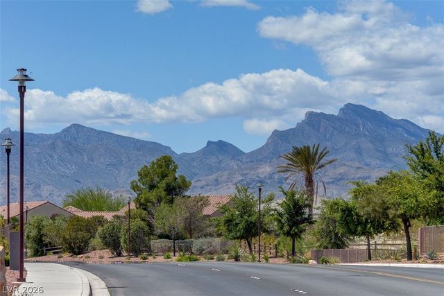 8852 Regatta Bay Place, Las Vegas, NV 89131