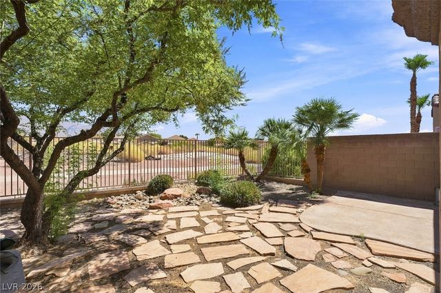 8852 Regatta Bay Place, Las Vegas, NV 89131