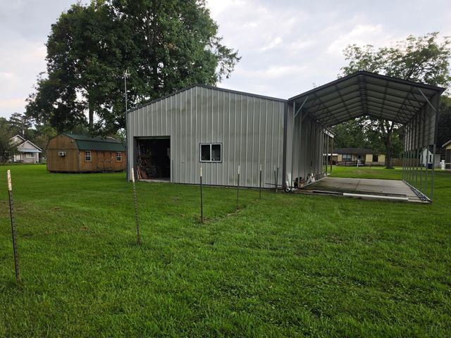 150 County Road 2359, Liberty, TX 77575